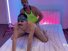无套狂干。第一部 gay porn asian be crazy