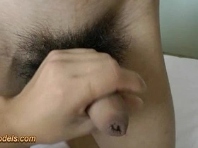 英俊瘦削男孩被绑手淫 gay porn hot kiss