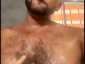 当小受主动偷拍时我就硬了 chinese undercover gay porn