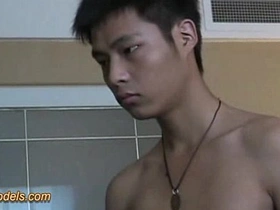 可爱光滑亚洲少年打飞机 hot korean teen gay porn