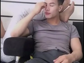 亚洲发情男直播 japan gay office porn