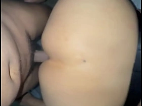 棕皮小伙Grindr约炮 无套后入 asian flesh kneading gay porn