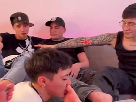 巴西佬与阿根廷人的淫乱趴 - FREE hot solo gay porn