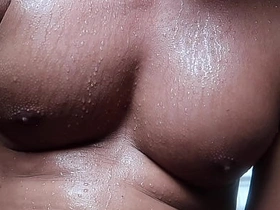 受虐男友骑在你晨勃的鸡巴上 胸肌汗水淋漓 korean gay massage porn