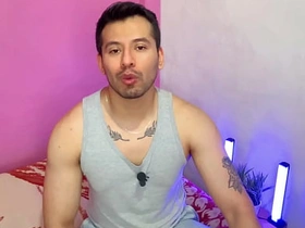 奴隶的每个部位都能发出独特的淫叫 - 卖身男孩 japan gay porn public