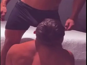 酒吧里失恋的直男让我口交 以为我是他女友 asian gay making love cum videos