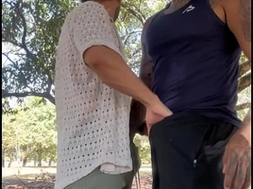在公园里边跑边约炮 gay hot leman porn