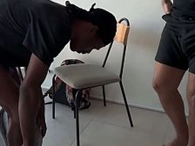 客户来询价结果被黑屌捅爆还吃了两发浓精 asian gay masturbating sexual congress videos