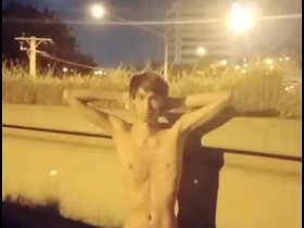 天桥上暴露 chinese gay chastisement porn