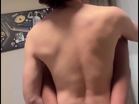 甜美小鲜肉被强势猛男干爆 kannon chinese gay porn