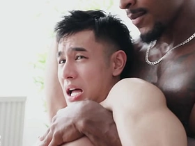 两根黑人大屌狂操嫩滑小受 singapore hunk gay porn