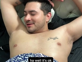 早上醒来发现继父的鸡巴插在里面 还以为在做梦 结果爽到飞起 asian hot gay sex porn videos