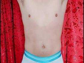 操，内裤里的鸡巴真带劲 asian oil massage gay porn
