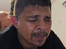 修车工用屁眼还债，被三根大屌轮着操 gay very hot porn