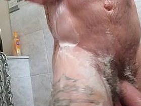 淋浴时刻 hot dilf jubilant porn