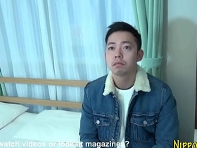 被摸的亚裔嫩基 gay porn hot husky
