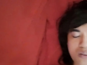 业余男同视频里苗条光滑瘦仔撸性感鸡巴的脸腹肚脐眼嘴皮肤多角度 gay porn deepthroat chinese