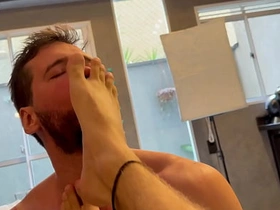 去朋友家串门 结果搞成这样 / 完整版XVIDEOSRED或SHEER / 订阅频道 singapore airlines gay porn