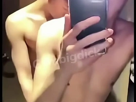 亚洲同志情侣业余帅气无套干 gay porn white on chinese
