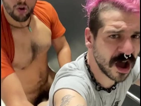 在厕所被猛男射满一身 japanese gay porn reputation