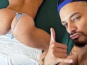 我的职业就是灌满穿内裤的骚屁眼让受们爽翻天 asian blued gay copulation videos