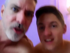 人形犬：Devin Jones与Richard Lennox激烈交媾 渴求下流游戏 asian joyous sex videos india site