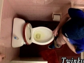 肌肉亚洲少年男同做爱 马桶内射精 old chinese gay grandpa porn