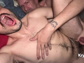 爹地用他的巨屌干我 第四集 chinese on chinese teen gay porn